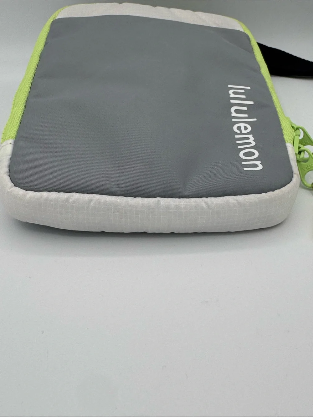 lululemon athletica this compact